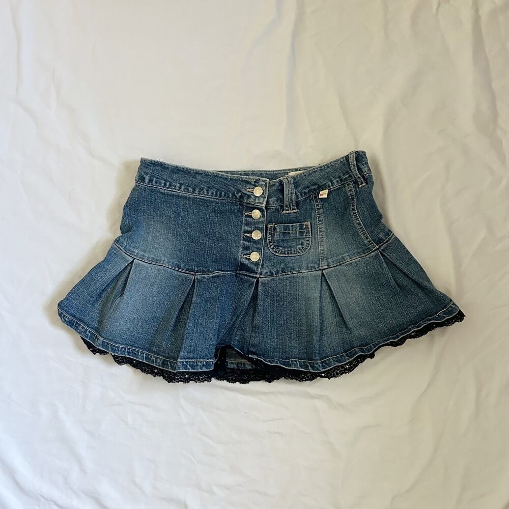 bongo girls mini skirt